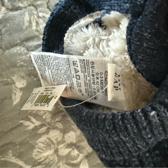 Baby GAP • Baby CashSoft Sherpa-Lined Bear Beanie • blue • 0-3 months - Picture 4 of 4